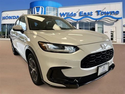 Certified 2024 Honda HR-V EX-L image 2