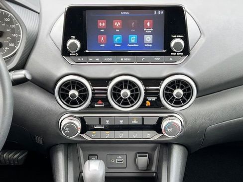 New 2025 Nissan Sentra SR image 17