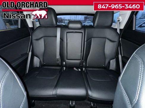 Used 2025 Kia Sportage EX image 13