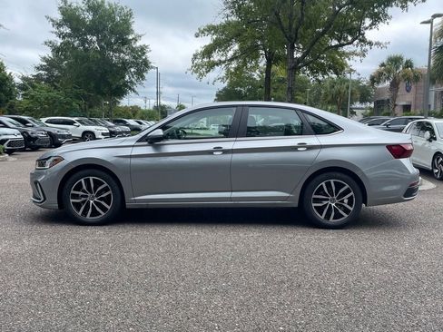 New 2025 Volkswagen Jetta SE image 23