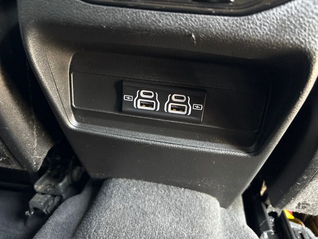 Used 2023 Jeep Grand Cherokee L Laredo AWD/4WD image 28