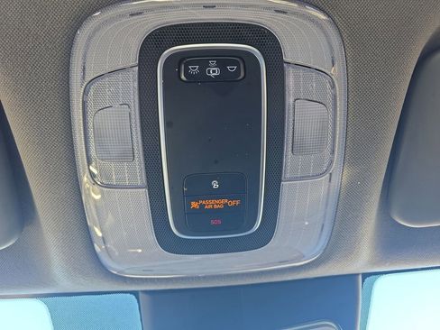 Used 2022 Hyundai Elantra SEL image 34