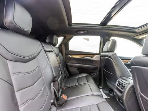 Used 2020 Cadillac XT5 Sportv w/ Platinum Package AWD/4WD image 16