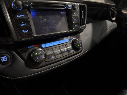 Used 2013 Toyota RAV4 Limited image 15