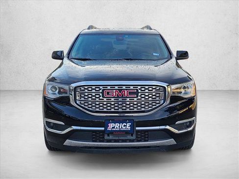 Used 2017 GMC Acadia Denali w/ Technology Package image 2
