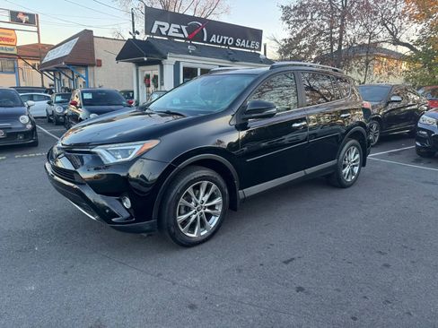 Used 2016 Toyota RAV4 Limited image 1