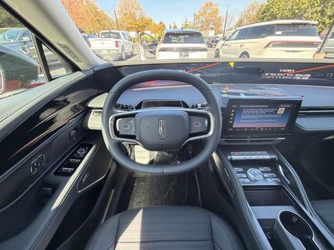 New 2026 Lincoln Nautilus Reserve w/ Jet Appearance Package image 9