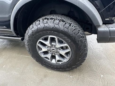 Certified 2025 Ford Bronco Badlands image 8