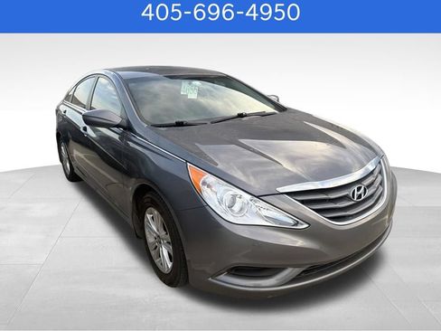 Used 2012 Hyundai Sonata GLS w/ Popular Equipment Pkg FWD image 2