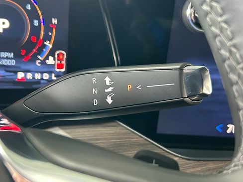 Used 2025 Chevrolet Tahoe LS image 37