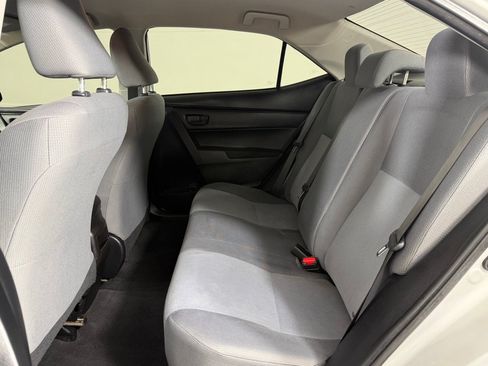 Used 2018 Toyota Corolla L FWD image 17