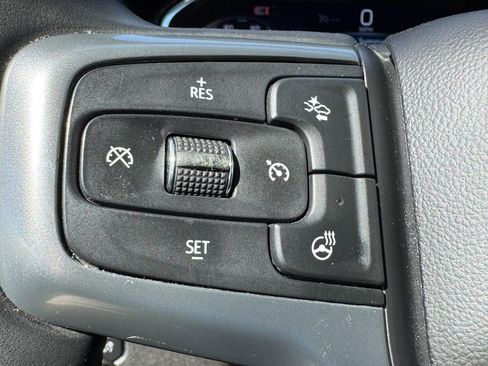 Used 2025 Chevrolet Silverado 1500 LT image 17