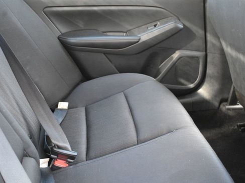 Used 2025 Nissan Altima 2.5 SV FWD image 28