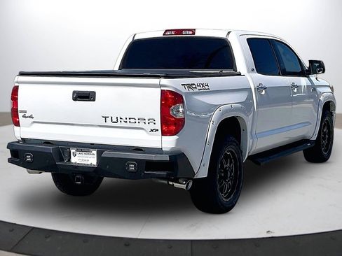Used 2018 Toyota Tundra Platinum image 9