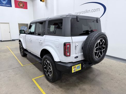 Used 2023 Ford Bronco Outer Banks AWD/4WD image 5