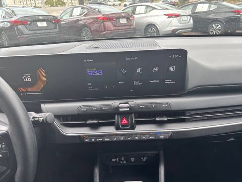 Used 2025 Kia K4 FWD image 17