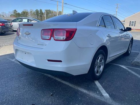 Used 2016 Chevrolet Malibu LT image 6