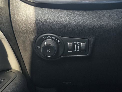Used 2024 Jeep Compass Limited AWD/4WD image 26