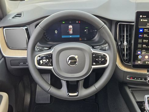 New 2026 Volvo XC60 T8 Plus w/ Protection Package Premier AWD/4WD image 20