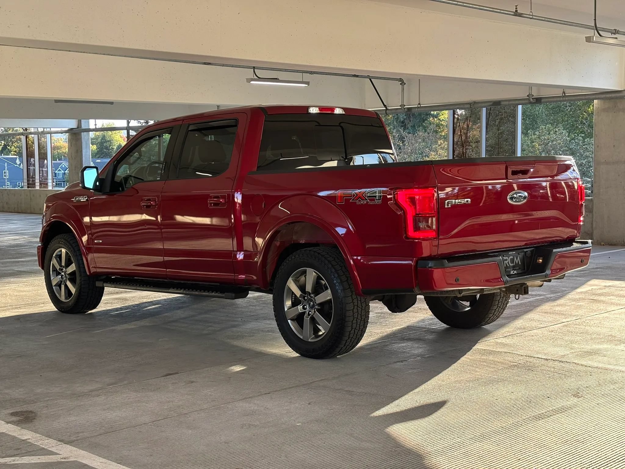 Used 2015 Ford F150 Lariat w/ Equipment Group 502A Luxury AWD/4WD image 3