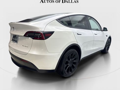 Used 2021 Tesla Model Y Long Range AWD/4WD image 6