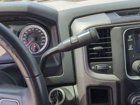 Used 2014 RAM 1500 Express image 18