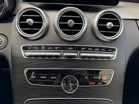 Used 2021 Mercedes-Benz C 300 4MATIC Coupe image 18