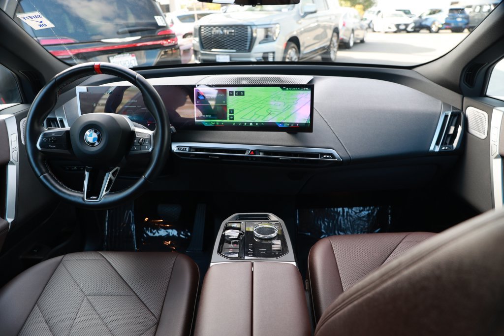 Used 2025 BMW iX M60 AWD/4WD image 27