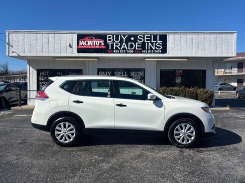 Used 2016 Nissan Rogue S image 1