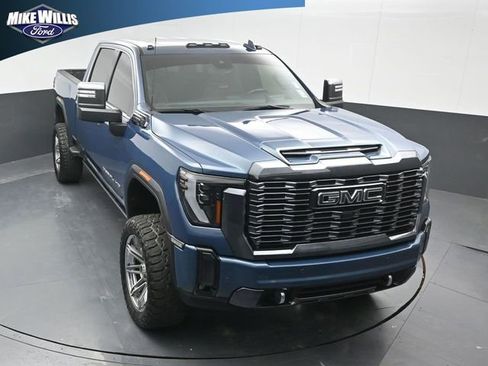 Used 2024 GMC Sierra 2500 Denali Ultimate image 10