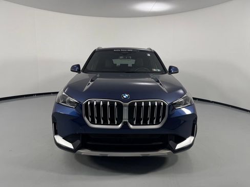 Used 2025 BMW X1 xDrive28i w/ Premium Package AWD/4WD image 3
