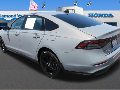 Certified 2025 Honda Accord SE image 4