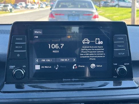 Used 2021 Kia Seltos S image 12