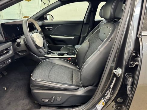 Used 2025 Kia K4 GT-Line w/ GT-Line Sunroof Package image 12