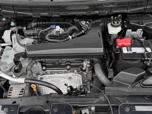 Used 2019 Nissan Rogue SV AWD/4WD image 29