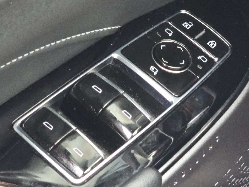 Used 2024 Cadillac Lyriq Tech w/ Driver Assist Package AWD/4WD image 27