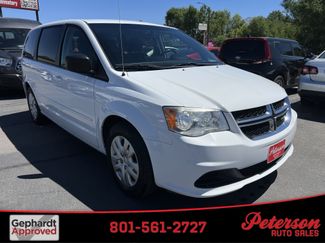 Used 2017 Dodge Grand Caravan SE w/ UConnect Hands-Free Group FWD video 1