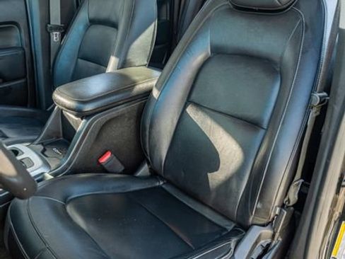 Used 2018 Chevrolet Colorado ZR2 image 19