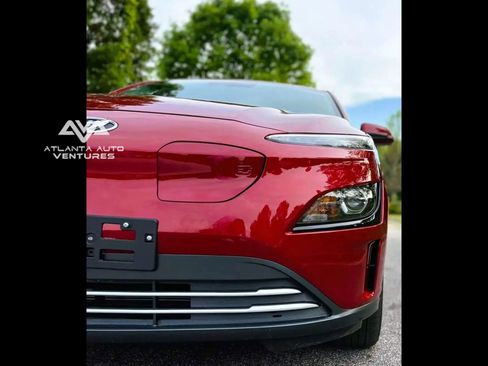 Used 2023 Hyundai Kona SE image 18