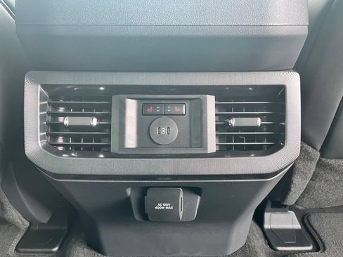 New 2026 Ford F250 Platinum w/ FX4 Off-Road Package AWD/4WD image 15