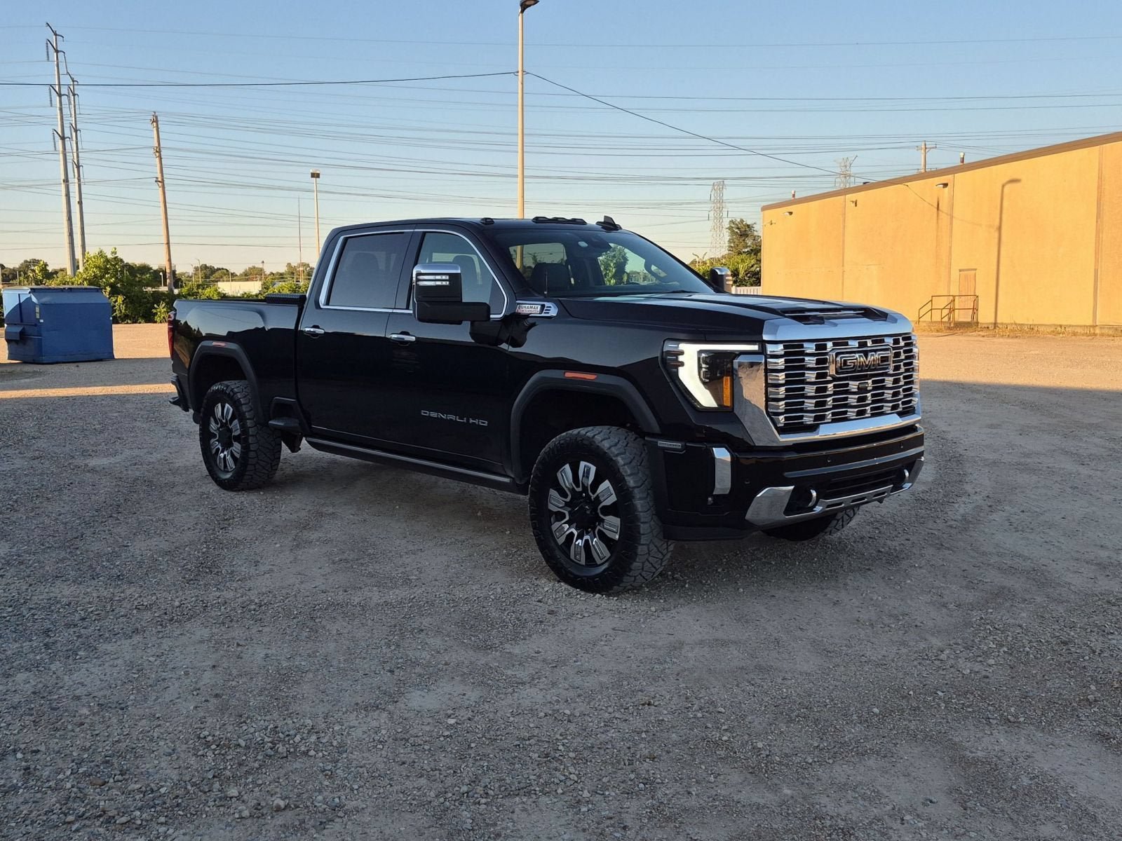 Used 2025 GMC Sierra 2500 Denali w/ Denali Reserve Package AWD/4WD image 8
