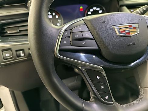 Used 2020 Cadillac XT5 Premium Luxury FWD image 17
