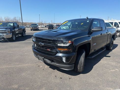 Used 2019 Chevrolet Silverado 1500 LT w/ All Star Edition image 3