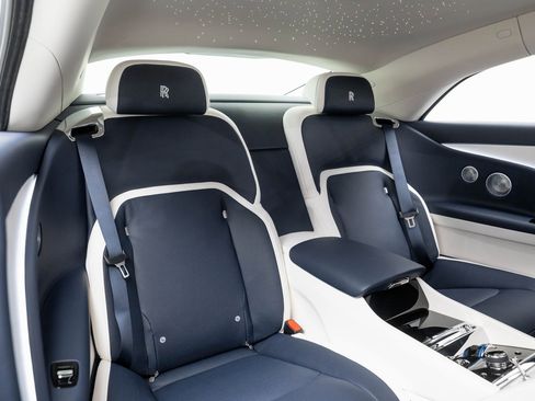 New 2026 Rolls-Royce Spectre image 42