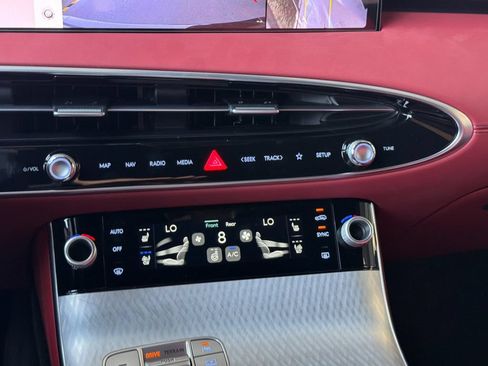 New 2026 Genesis GV70 2.5T Sport Prestige AWD/4WD image 21