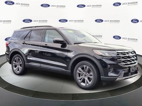 New 2026 Ford Explorer Active w/ Active Comfort Package image 7