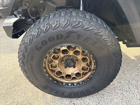 Used 2022 Jeep Wrangler Unlimited Sport image 11