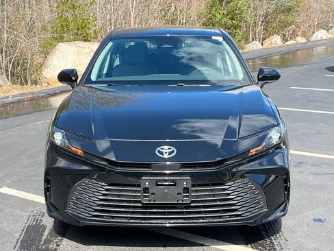 New 2026 Toyota Camry LE w/ Convenience Package image 8