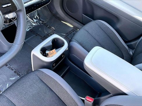 Certified 2022 Hyundai Ioniq 5 SE w/ Cargo Package image 10