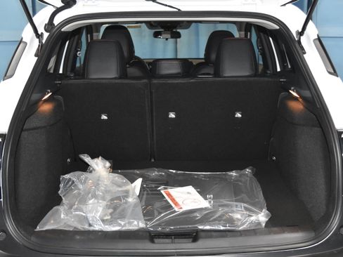 New 2026 Nissan Kicks SR w/ SR Premium Package image 27